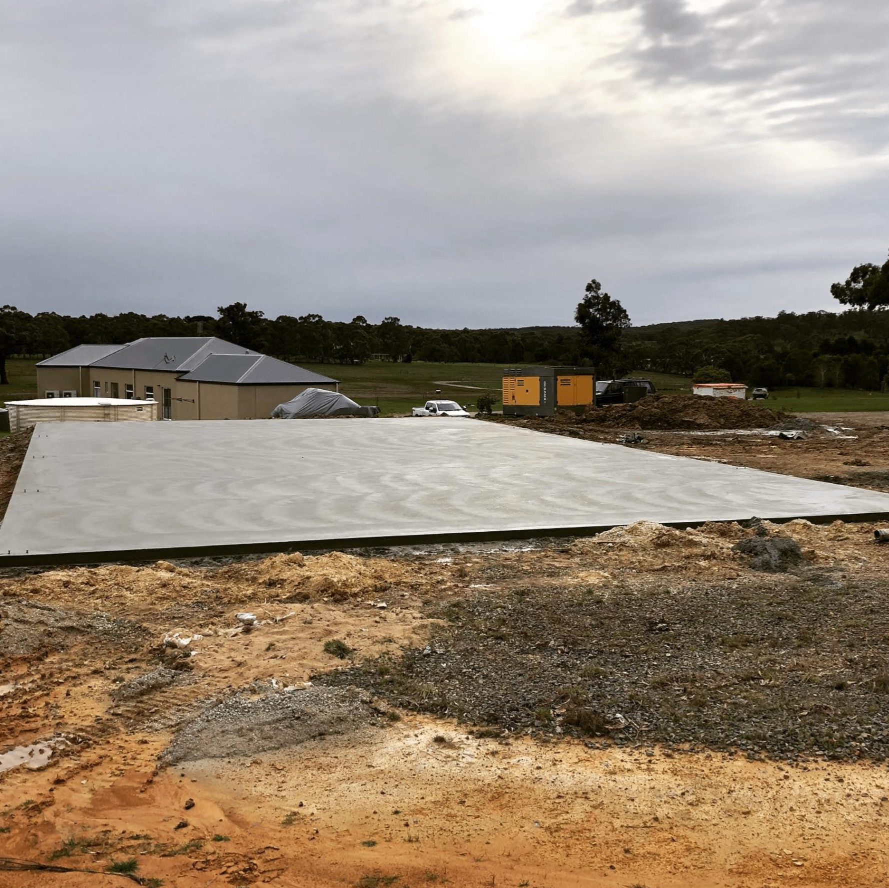 Large concrete house slab poured on rural block, Ballarat Concreting and Earthworks
